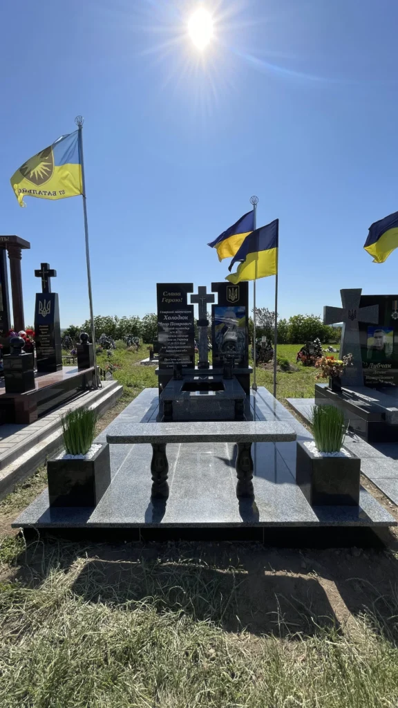 купити памятник гранітний